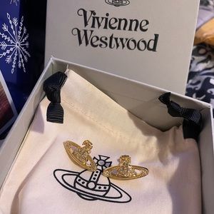Vivienne Westwood Mini bas relief earrings